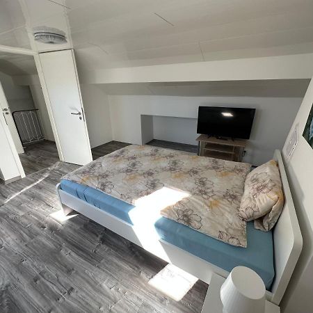 Ferienwohnung Am Hafen Wilhelmshaven Buitenkant foto